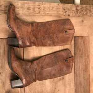 Frye Jackie Button Tall Boot in Cognac, Size 7